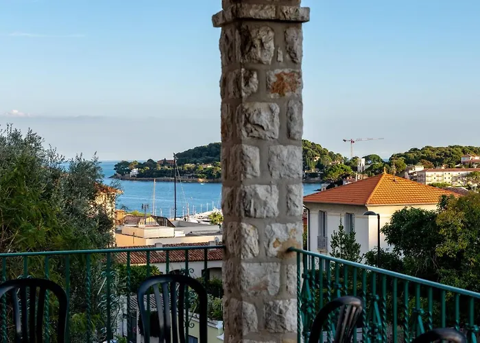 Primavera Splendid With Sea View In Saint-jean Cap Ferrat فيلة