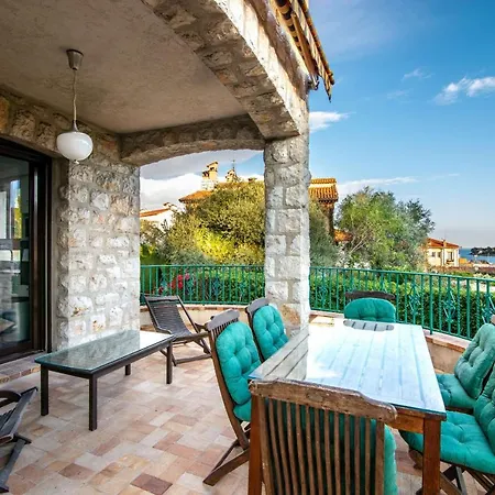 Primavera Splendid With Sea View In Saint-jean Cap Ferrat *
