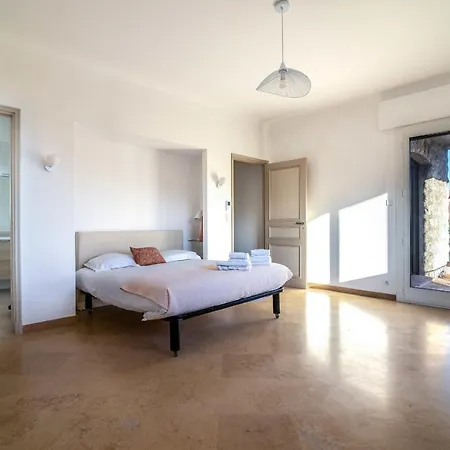 Primavera Splendid With Sea View In Saint-jean Cap Ferrat *