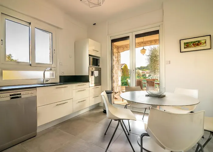 Primavera Splendid With Sea View In Saint-jean Cap Ferrat