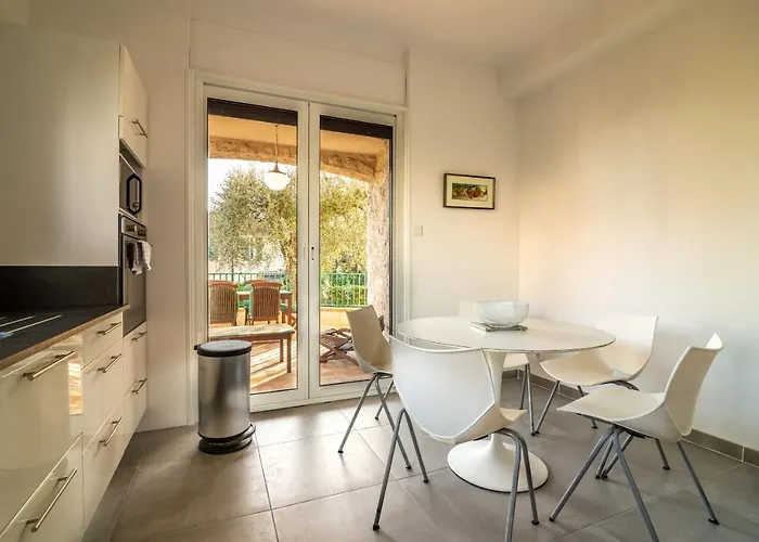 Primavera Splendid With Sea View In Saint-jean Cap Ferrat سا جو كاب فيرا