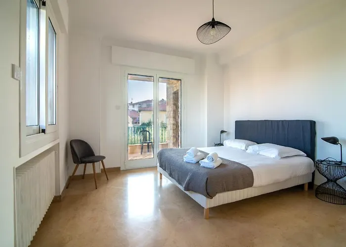 Primavera Splendid With Sea View In Saint-jean Cap Ferrat فيلة