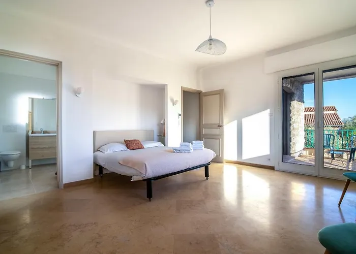 Primavera Splendid With Sea View In Saint-jean Cap Ferrat *